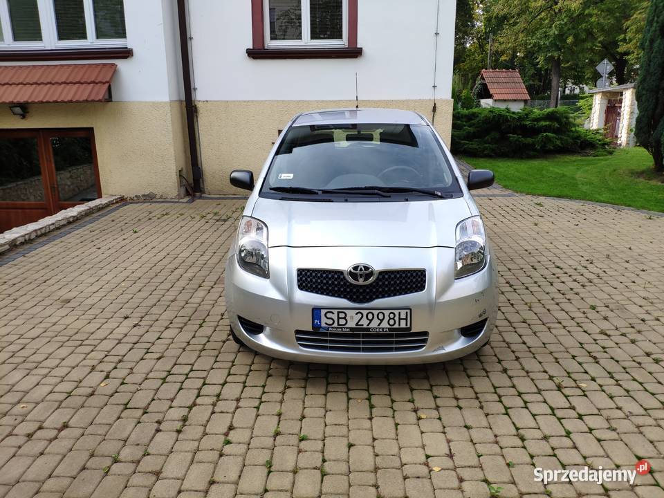Toyota Yaris II 2006 10 benzyna ogłoszenie 69KM Kraków