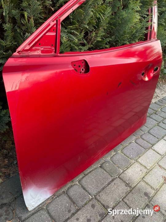 Mazda 3 Drzwi lewe przód Szczerbice