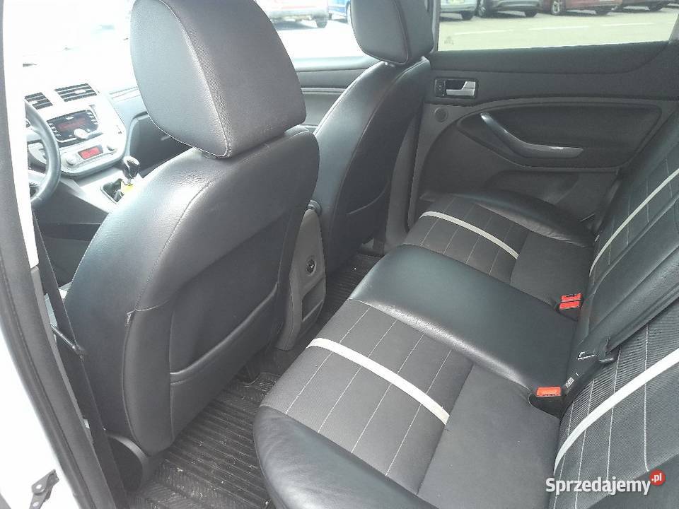 FORD KUGA 4X4 manual 6 biegów Kuga Wałbrzych