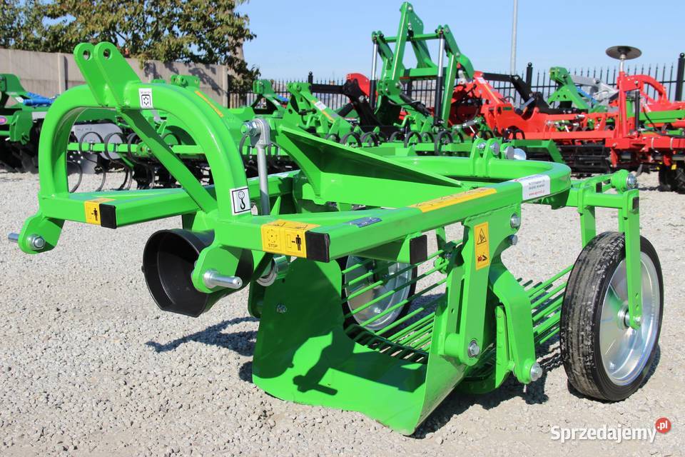 Kopaczka Kopaczki do ziemniaków wibracyjna Bomet Kopaczki Rogóźno