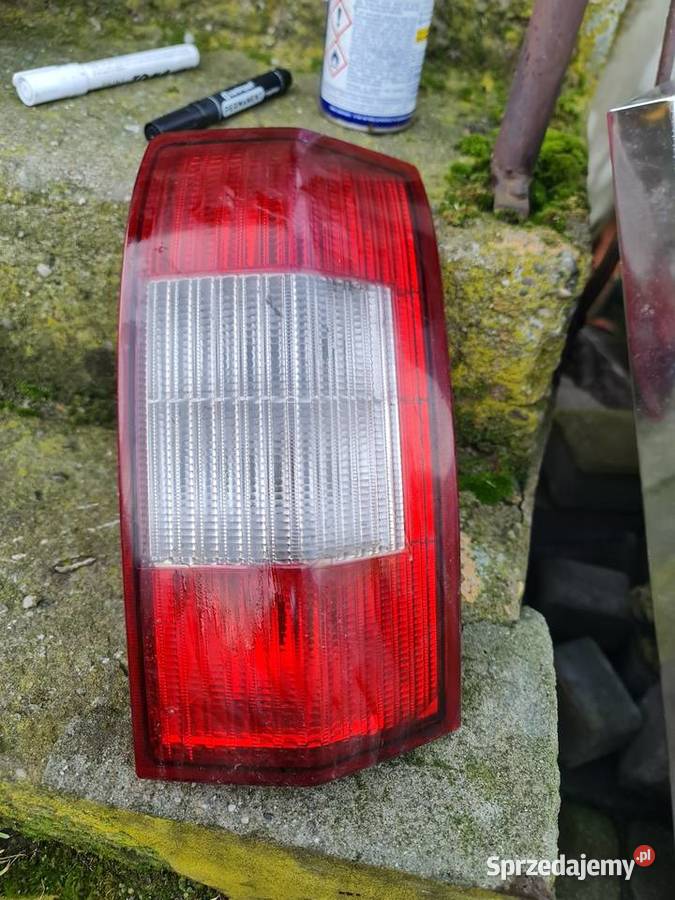 Opel omega c prawy tył lampa Oświetlenie Żory sprzedam