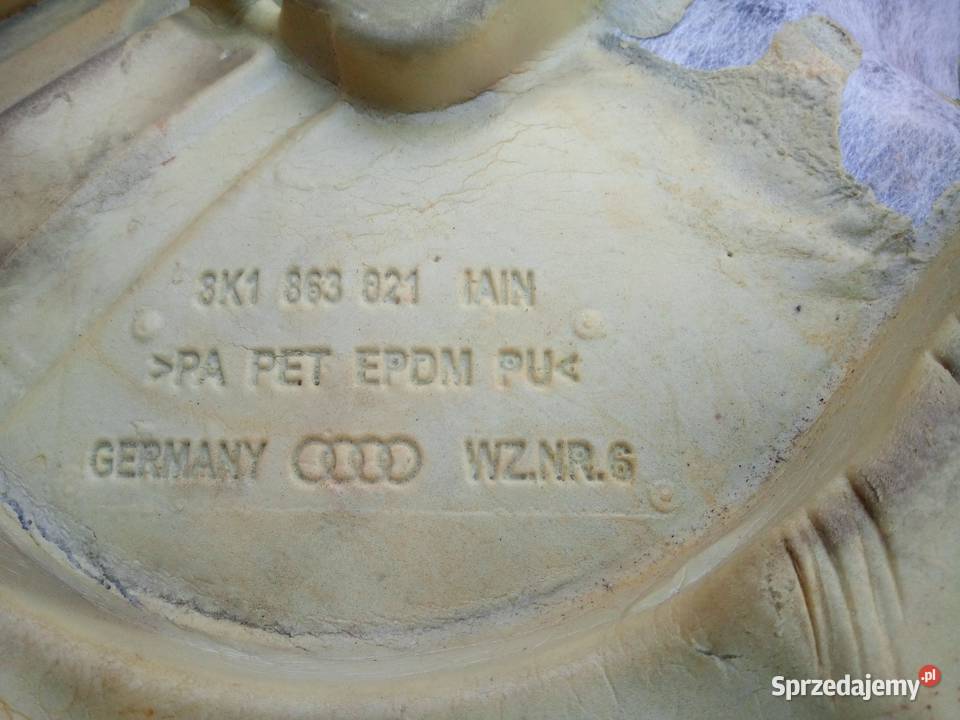 Audi A4 tapicerka podłodi dywanik Rok produkcji 2012 Turek