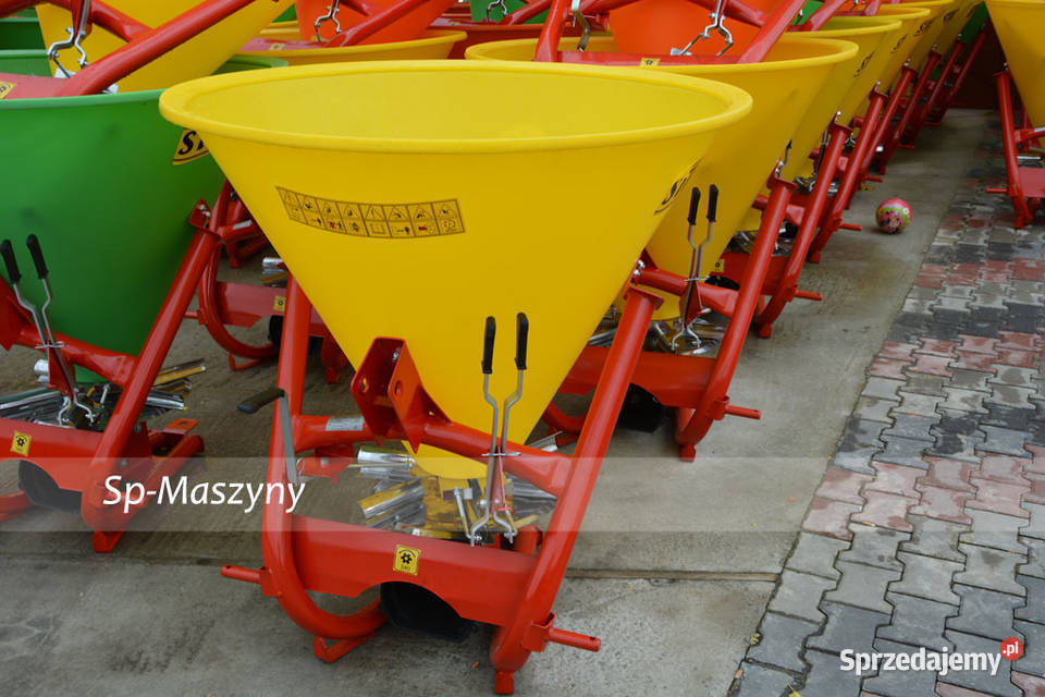 6 łopatek Rozsiewacz do nawozów Strumyk Lejek nieuszkodzony Lubartów
