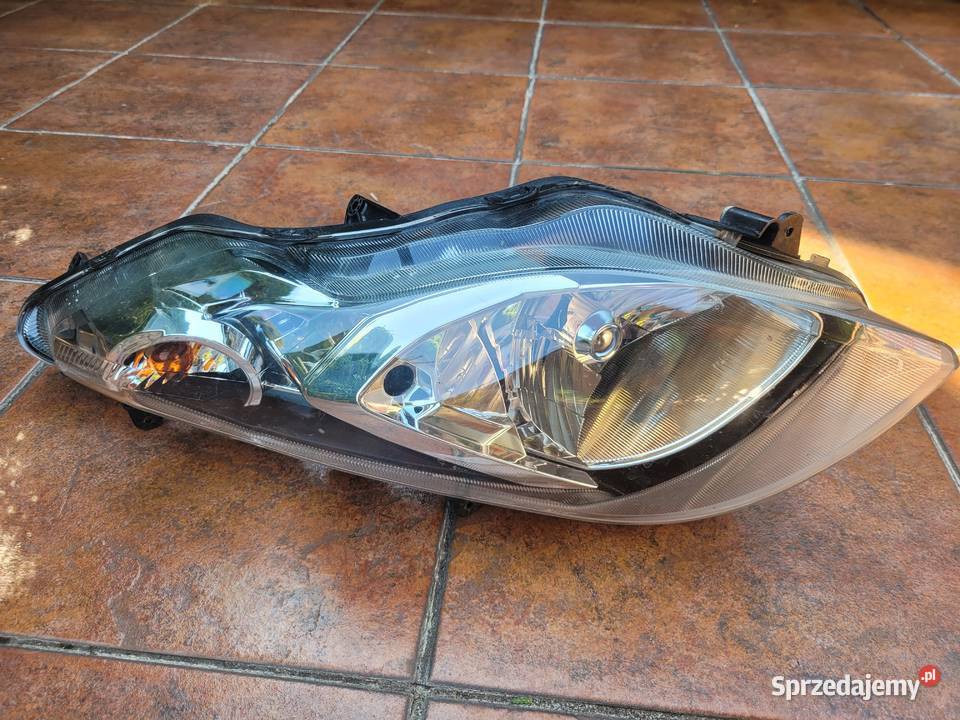 Suzuki Burgman K7K13 400 reflektor lampa przód wielkopolskie