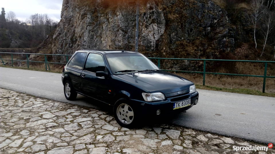 Ford fiesta 16 16v xr2 futura dlugie oplaty 2/3 świętokrzyskie Kielce sprzedam