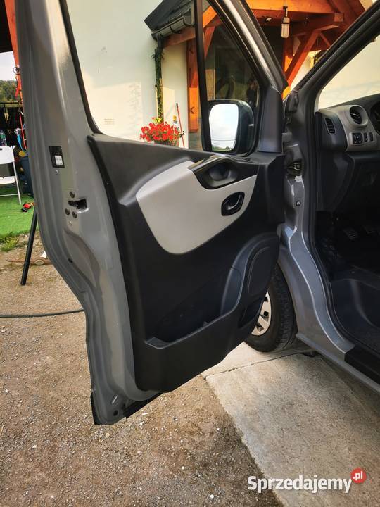 Renault Trafic 16 dCi 145 long 9 Os Faktura Vat Trafic Cieszyn