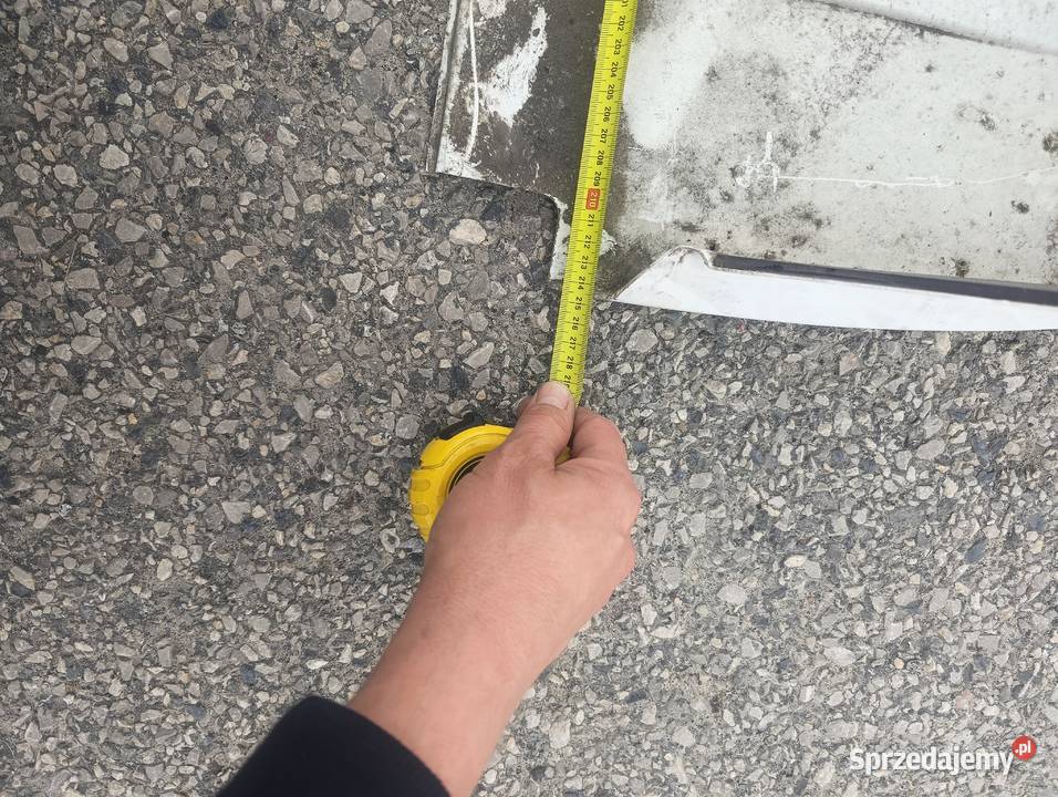 Zderzak przyczepy kempingowej Fendt Saphir 420 Odrowążek