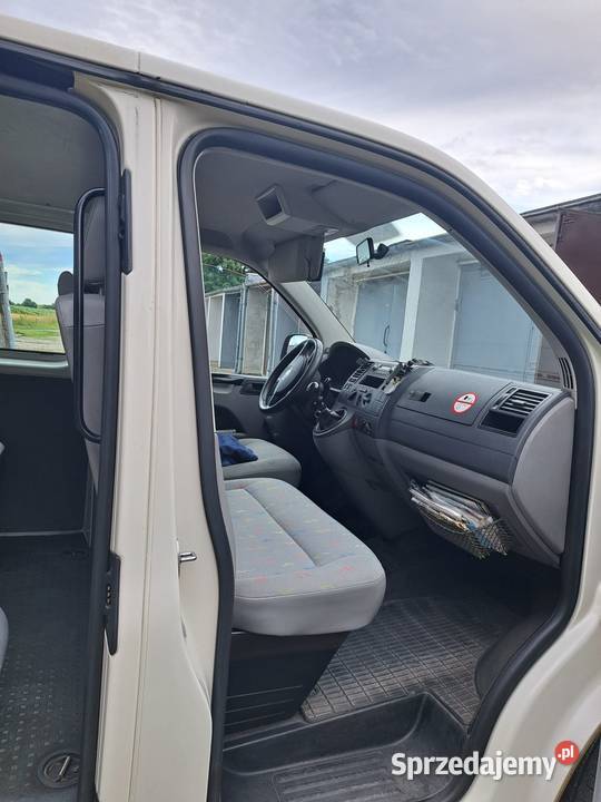 Volkswagen Transporter T5 19 TDI 84 9osobowy 1 Świdwin