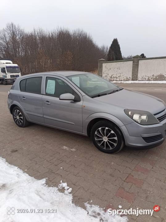 Opel astra h 14 16v 90 benzyna Astra Rzeniszów