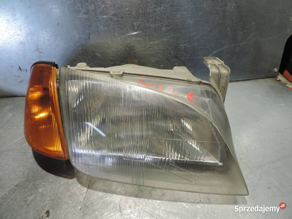SUZUKI SWIFT 2 LAMPA PRAWA PRZEDNIA prawe Motoryzacja Nowy Sącz