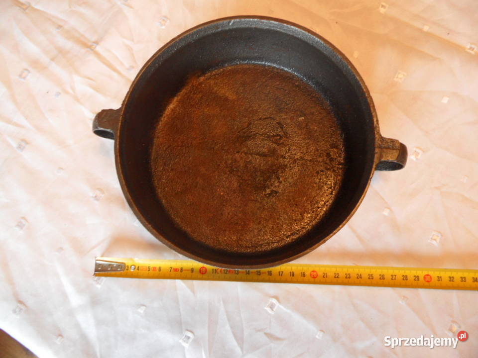 Żeliwne naczynie