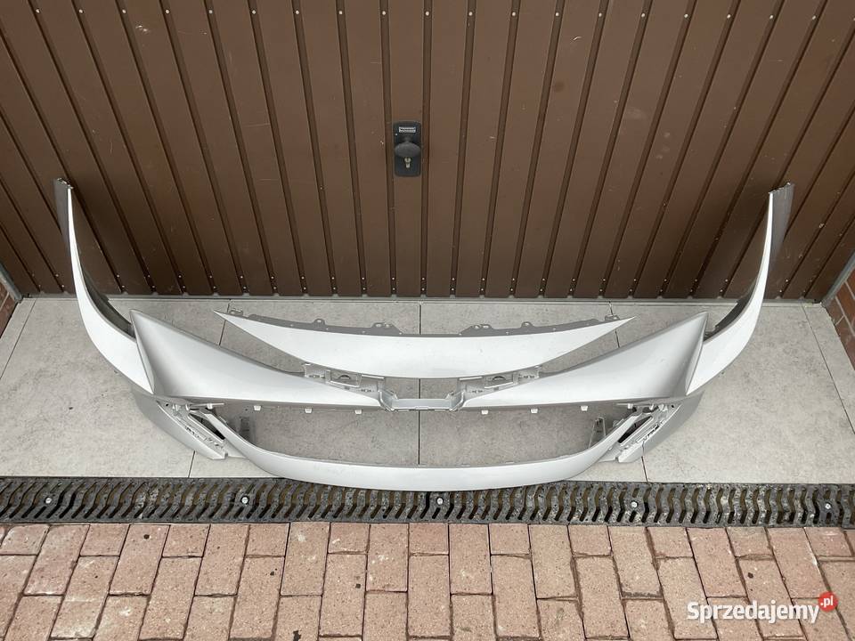 Toyota Corolla E21 ZDERZAK PRZÓD PDC wielkopolskie Pleszew sprzedam