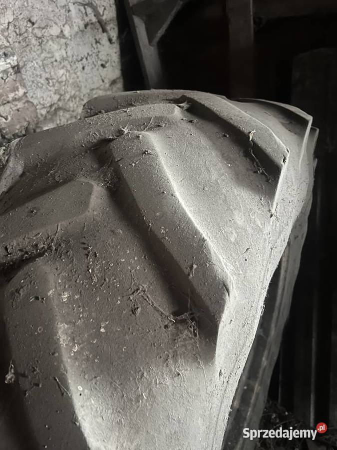 Felgi Ursus c385Zetor bizon opony Goodyear
