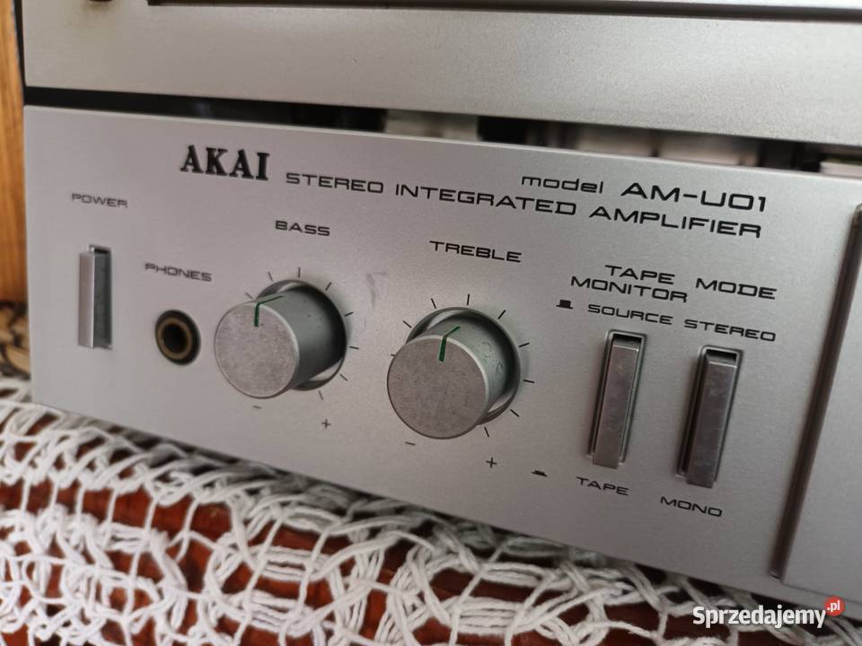 Zestaw Wzmacniacz Akai AM U01 Tuner AT K02