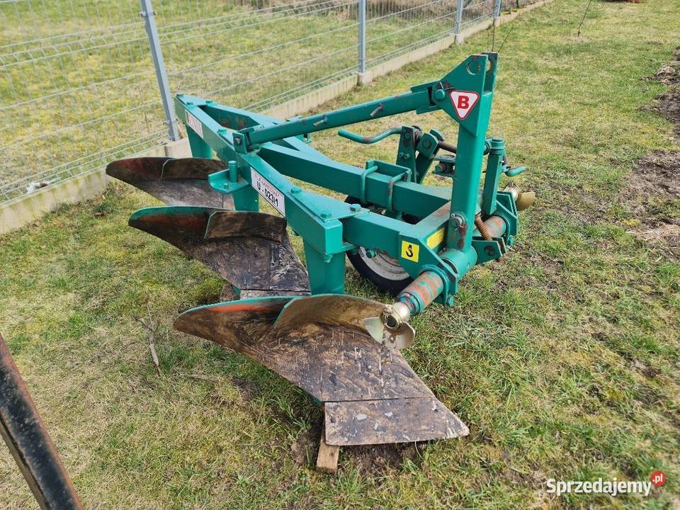 Pług zagonowy 3 skibowy UNIA GRUDZIĄDZ nieuszkodzony Sierakowice