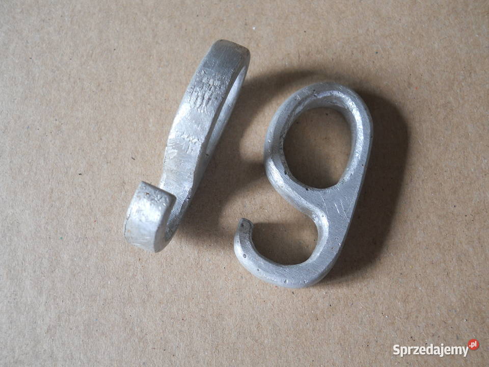 Wieszaki na uchwyty do czymania w kabinie Fiata osobowe Biecz