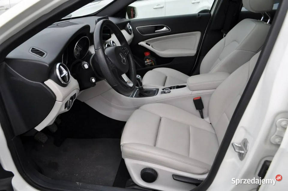 Mercedes A 180 MERCEDESBENZ KLASA A 180 Benzyna tempomat Warszawa