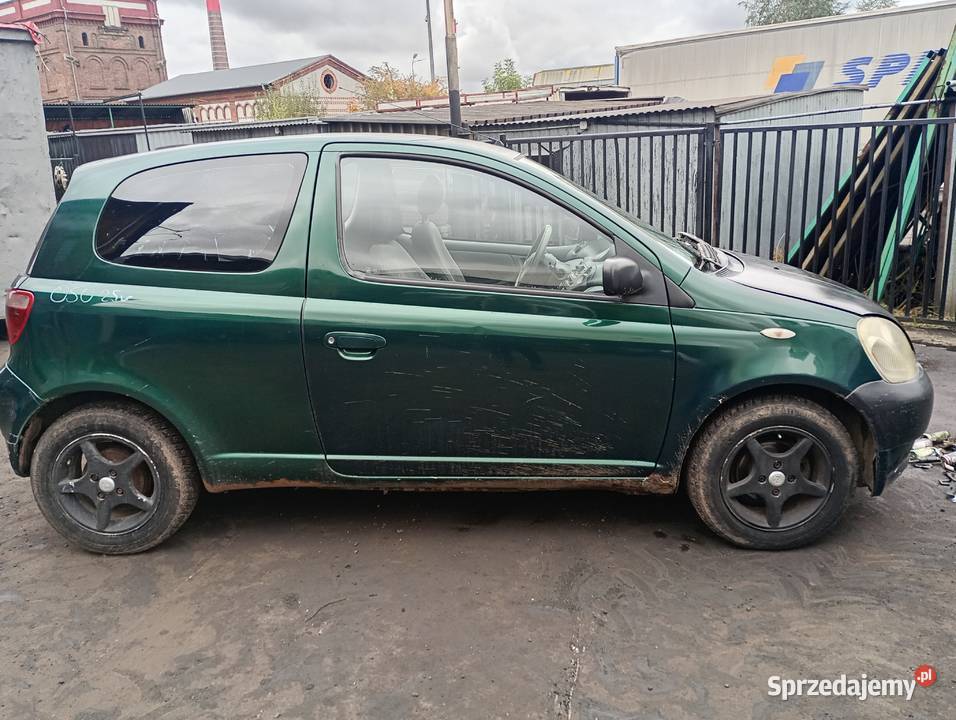Toyota Yaris I 10b lampa przednia części Wałbrzych