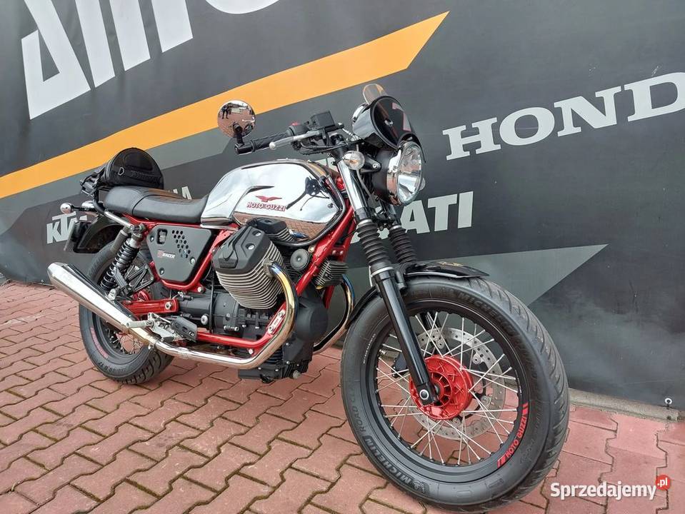 Moto Guzzi V7 2014