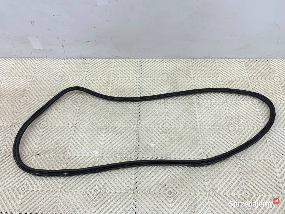 USZCZELKA KLAPY BAGAŻNIKA BMW F44 SportowyCoupe