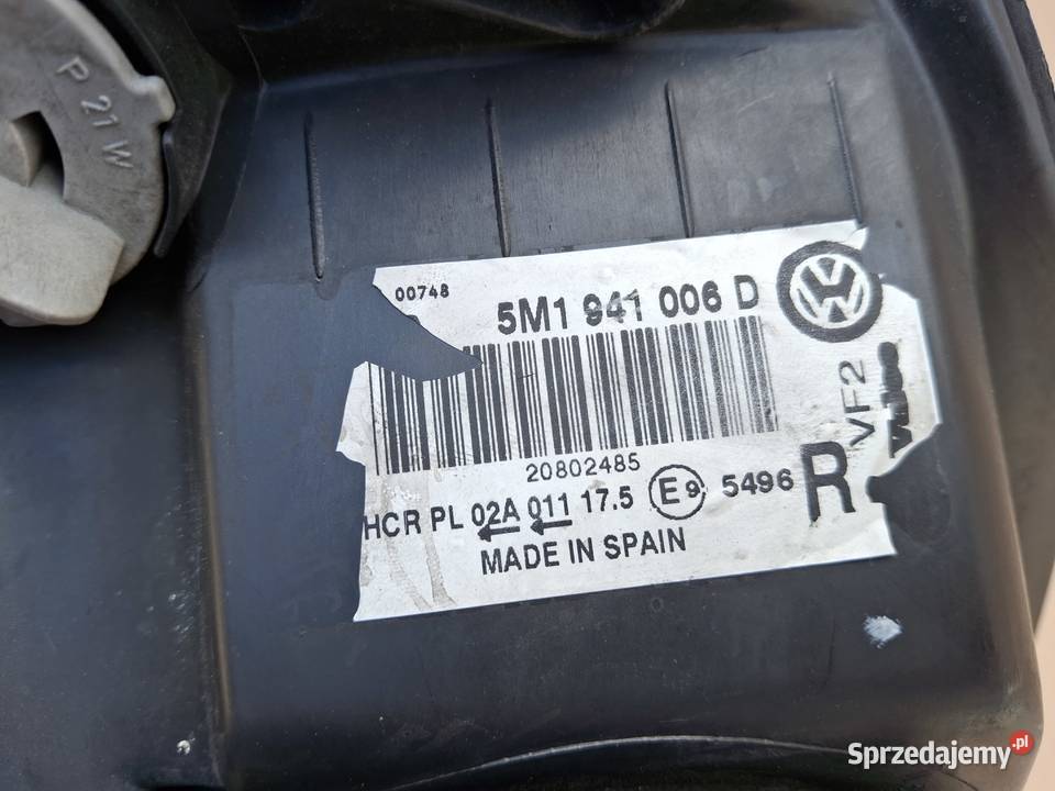 VW GOLF 5 V PLUS REFLEKTOR PRAWY LAMPA PRAWA Lampy przednie Bieleń