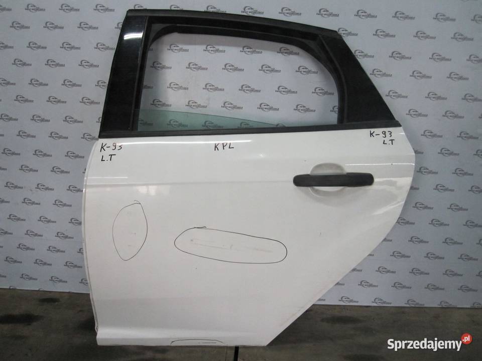 FORD FOCUS MK3 III 13r drzwi lewe tył Drzwi