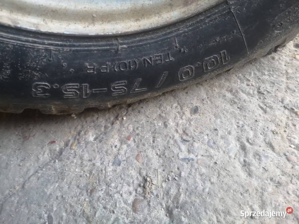 Opony 1070r153 stan Rolnictwo Trzyciąż