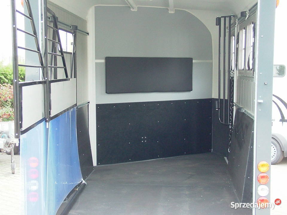 Przyczepa do koni trzykonna aluminiowa