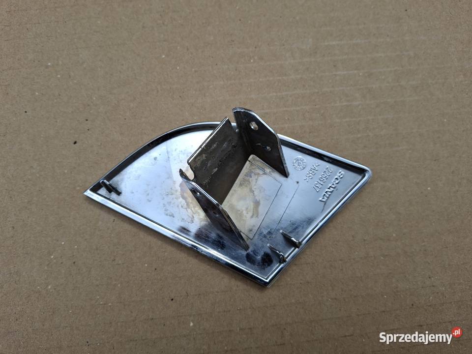 SCANIA R S ZAŚLEPKA ZDERZAKA HALOGENU LEWA CHROM Bieleń