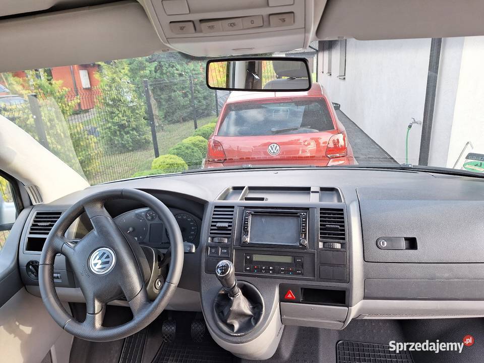 Wyporzyczalnia samochodów VW T5 Lang 9 osobowy Raczyn auto wynajem