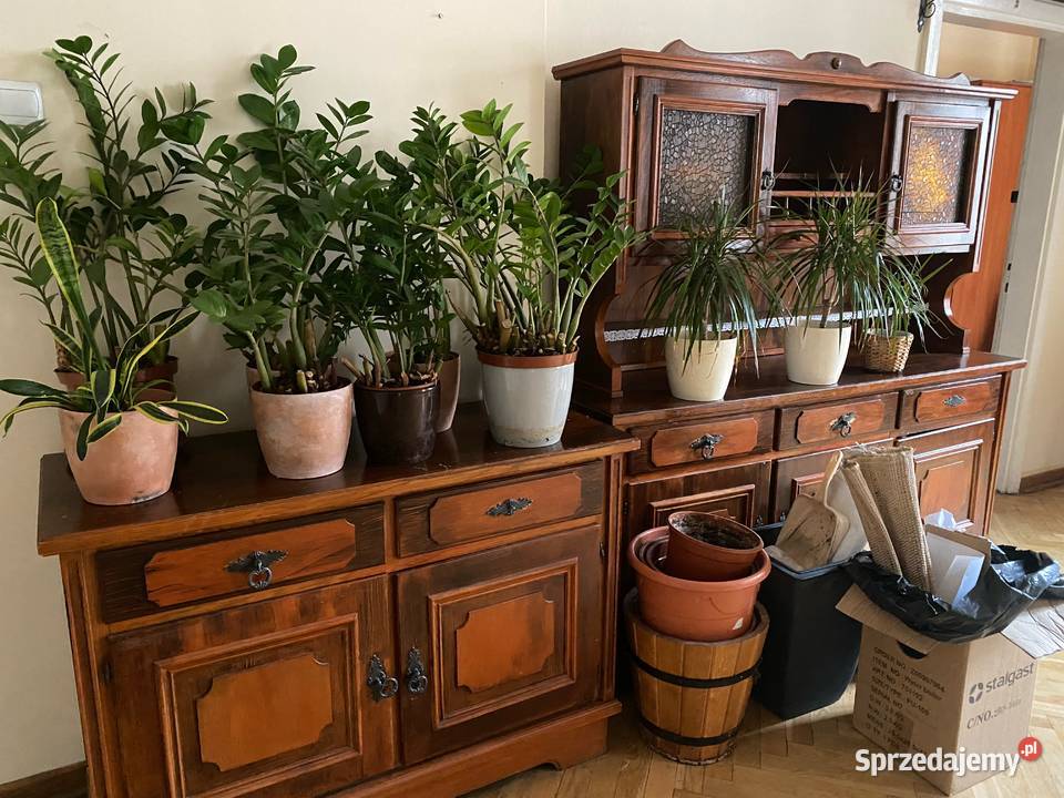 Sprzedaż wyprzedaż kolekcji i dekoracji