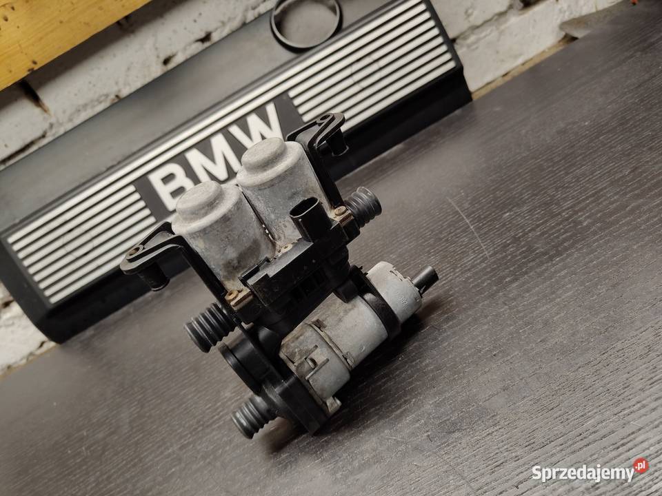 Bmw e39 e38 elektrozawór z pompką wody oryginał łódzkie Aleksandrów Łódzki