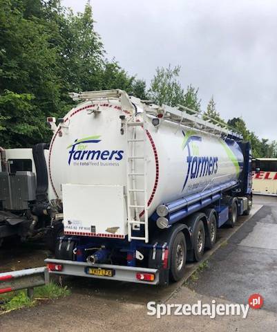 Naczepa do paszy Welgro Warszawa