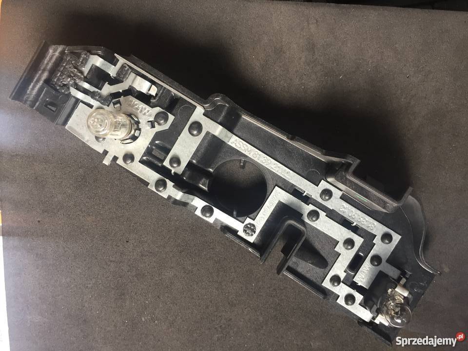 WKŁAD LAMPY TYŁ W KLAPĘ OPEL ASTRA K V LEWA Stanisławice