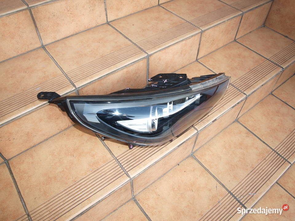 Hyundai i30 lampa prawa przód Full Led 10 Pinów Kalisz