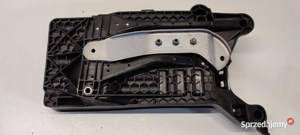 VW TAYRON PODSTAWA AKUMULATORA 5R3915331A osobowe Akumulatory Układ elektryczny, zapłon