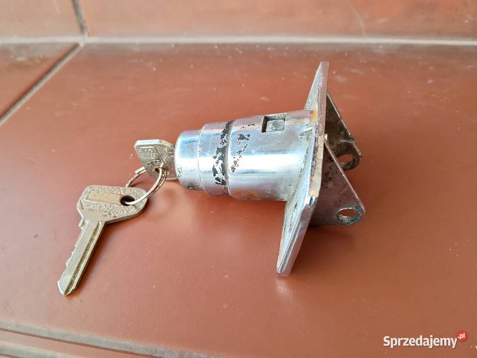 Zderzak tylny chrom do Fiat 126p Maluch nie Trębowiec Duży sprzedam