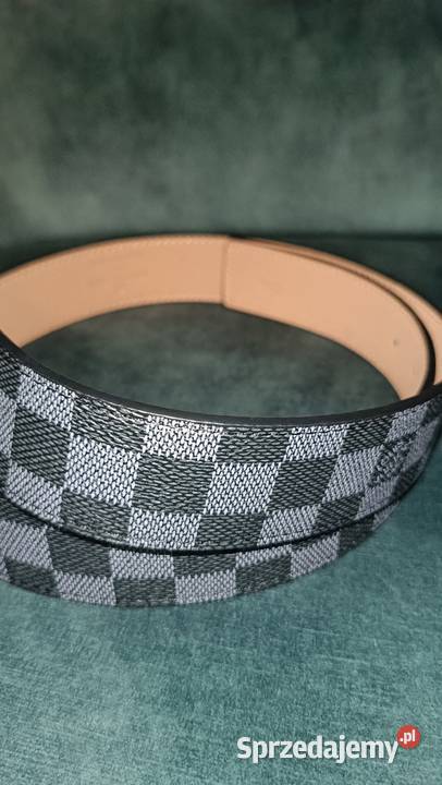 Czarny pasek l v Ełk