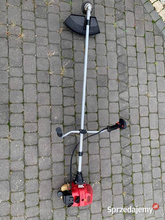 Podkaszarka 17