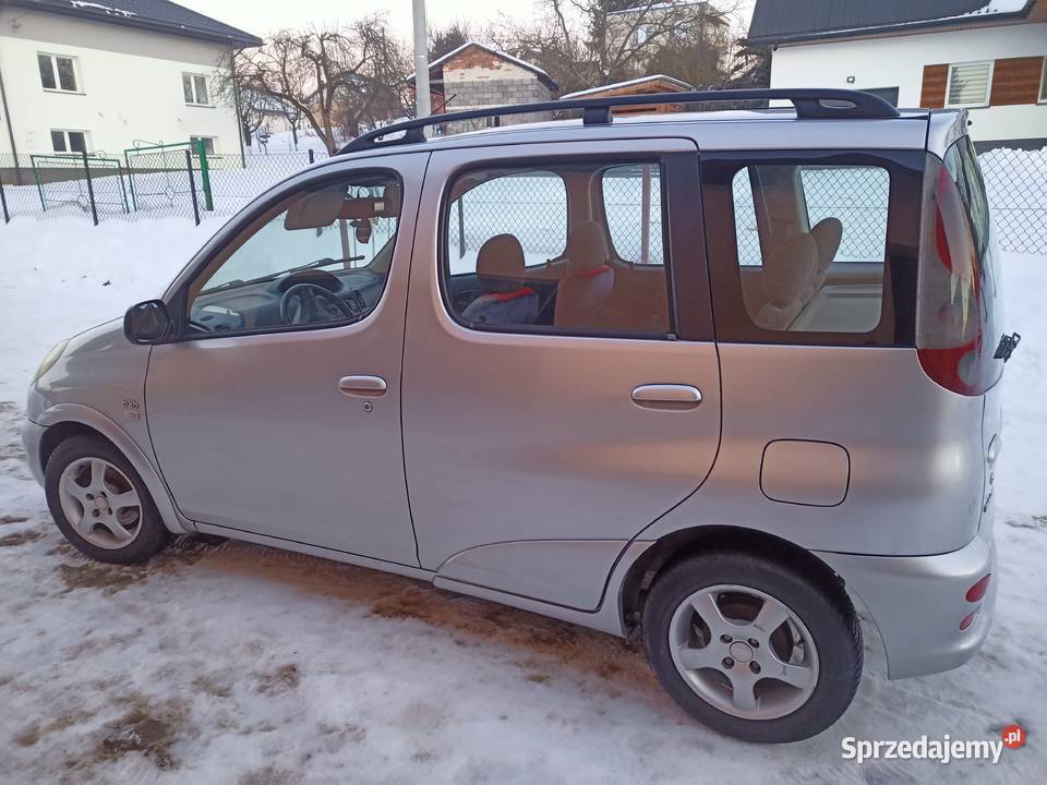Toyota Yaris Verso sprzedam