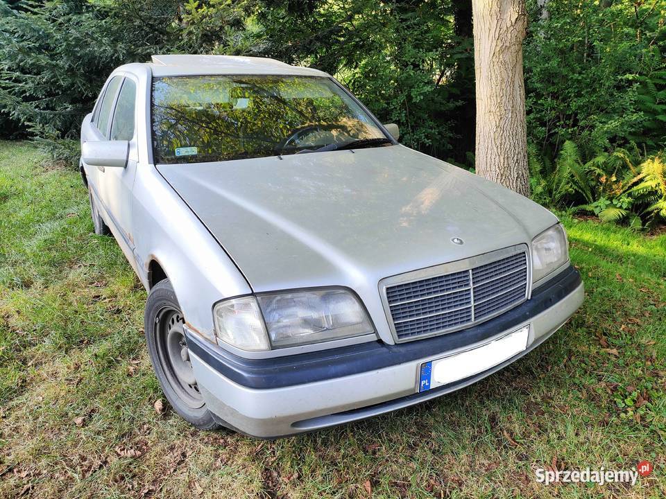 Mercedes-Benz W202 C-klasa 220 D cały na części lub do upalania