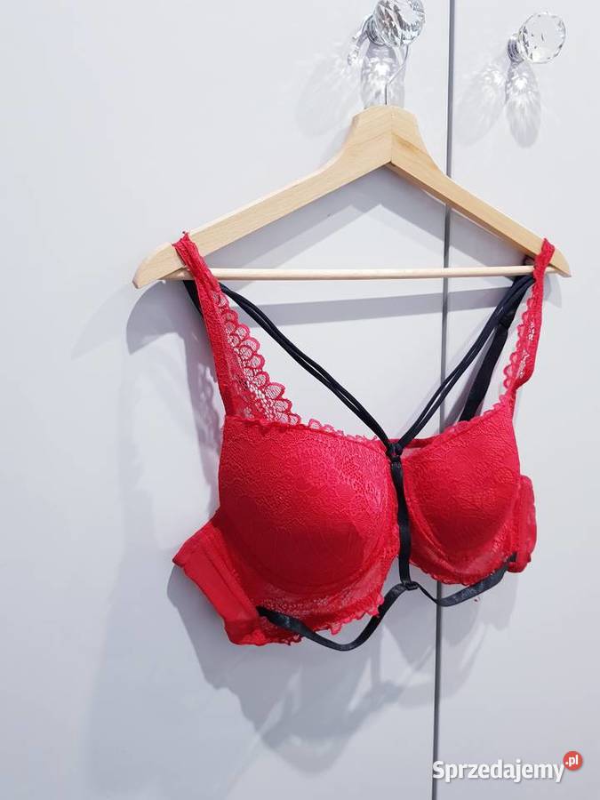 Biustonosz damski z ozdobnymi paseczkami Dąbrowa Górnicza