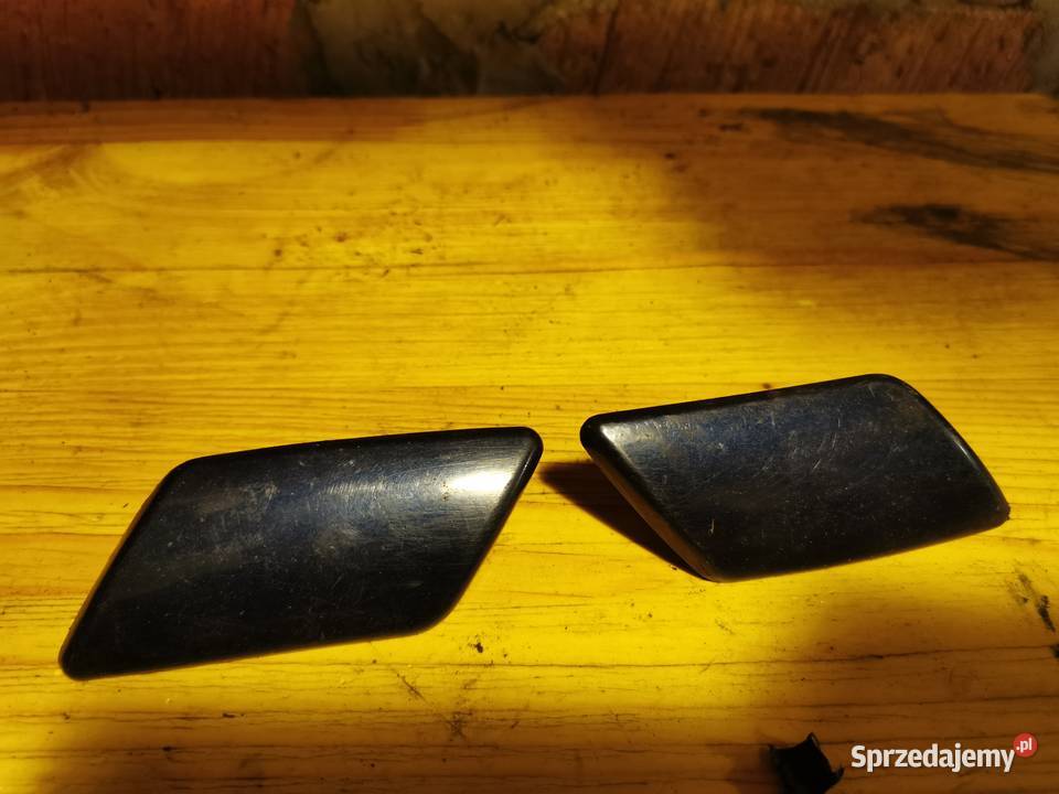 Zaślepki spryskiwaczy xenon3b0955109a 3b0955110a osobowe Wycieraczki i spryskiwacze sprzedam