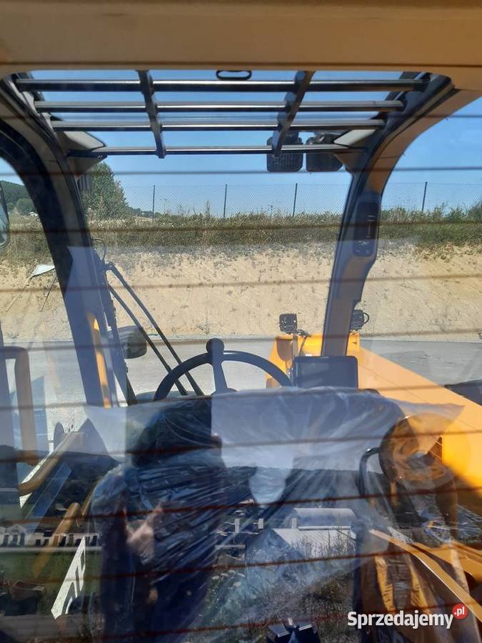 Ładowarka teleskopowa JCB 56080 JCB Czerteż
