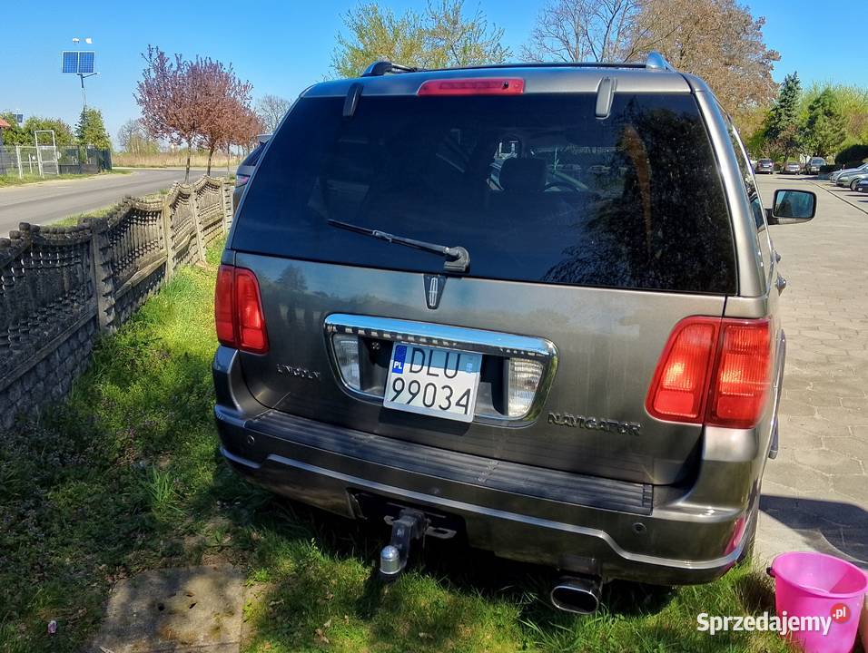 Samochód Lincoln Navigator nieuszkodzony Góra