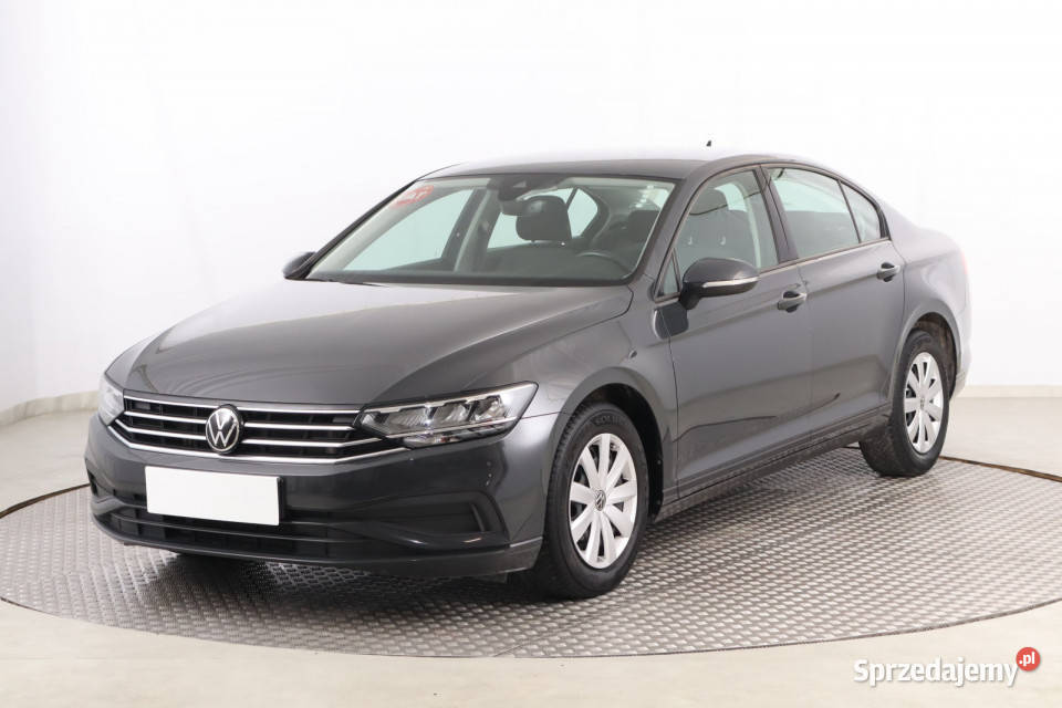 VW Passat 15 TSI Rok produkcji 2021 Zabrze