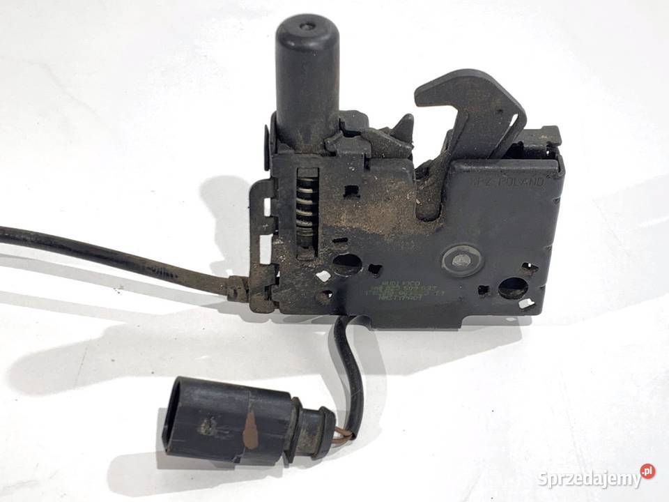 ZAMEK MASKI PRZÓD AUDI Q8 SUV 4M8823509