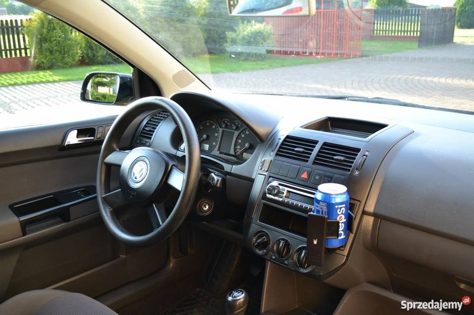 VW POLO CZARNY METALIK CLIMATIC 4xPP ZIMÓWKI łódzkie Złoczew