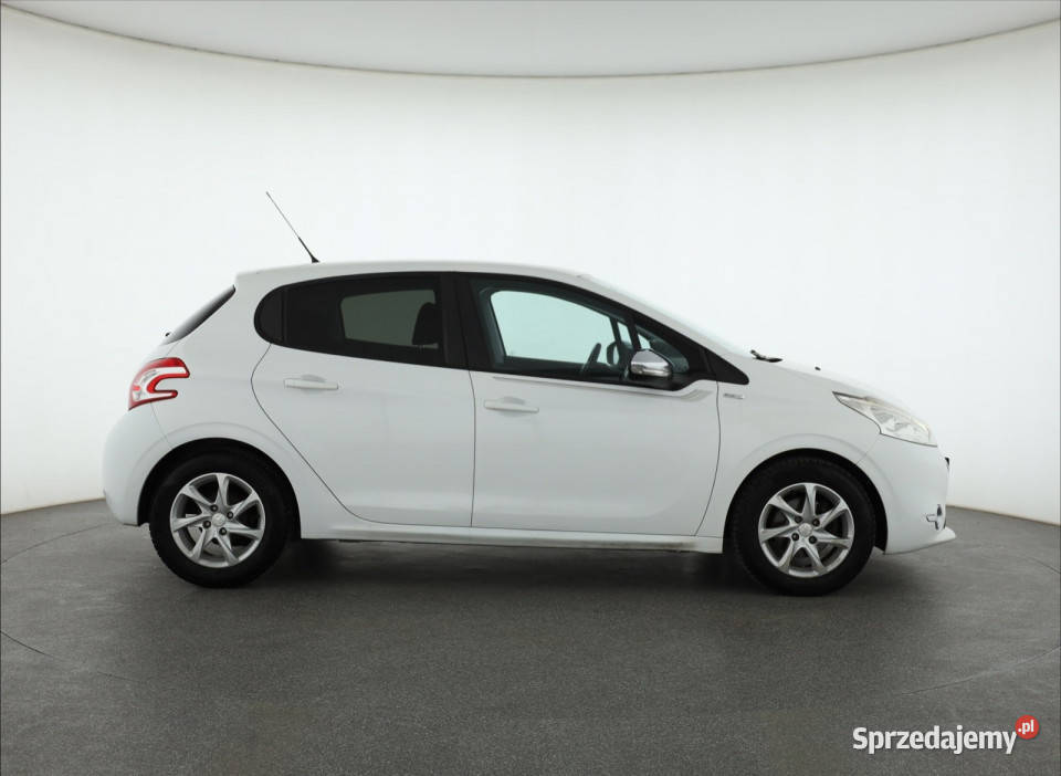 Peugeot 208 12 PureTech Piaseczno sprzedam