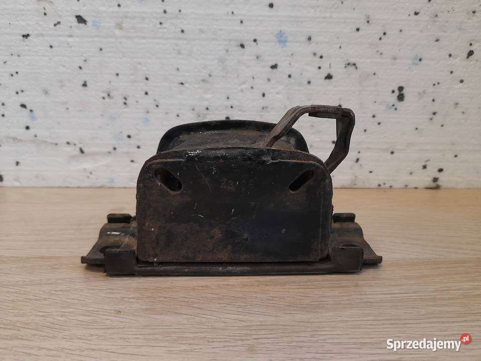 Poduszka łapa wspornik silnika 13130742 Opel Wyszków